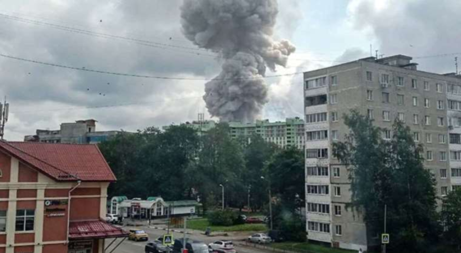 Rus ordusuna malzeme üreten fabrikada patlama, yaralılar var