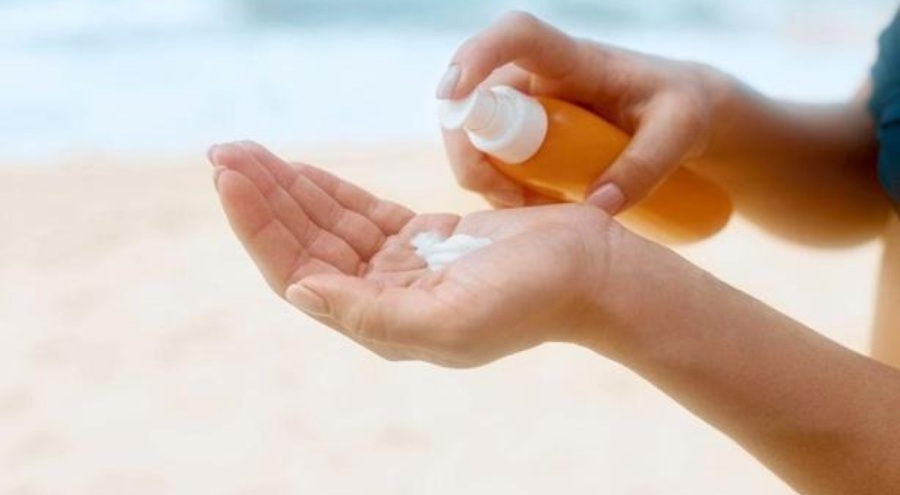 Yazın güneş ışınları kansere yol açabiliyor!