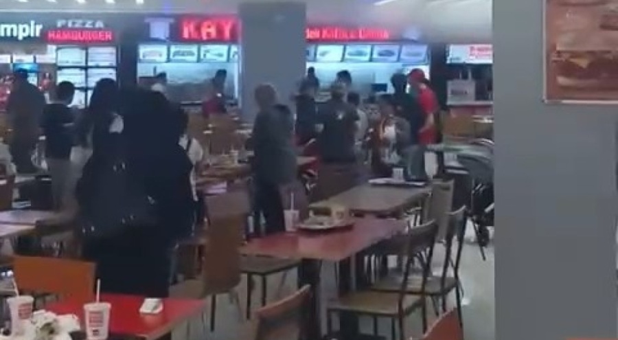 Bursa'da Kent Meydanı AVM'de yangın!