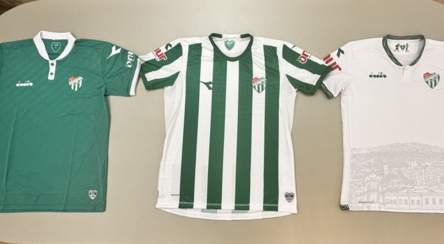Bursaspor'un yeni sezon formalarının tanıtımı yapıldı!