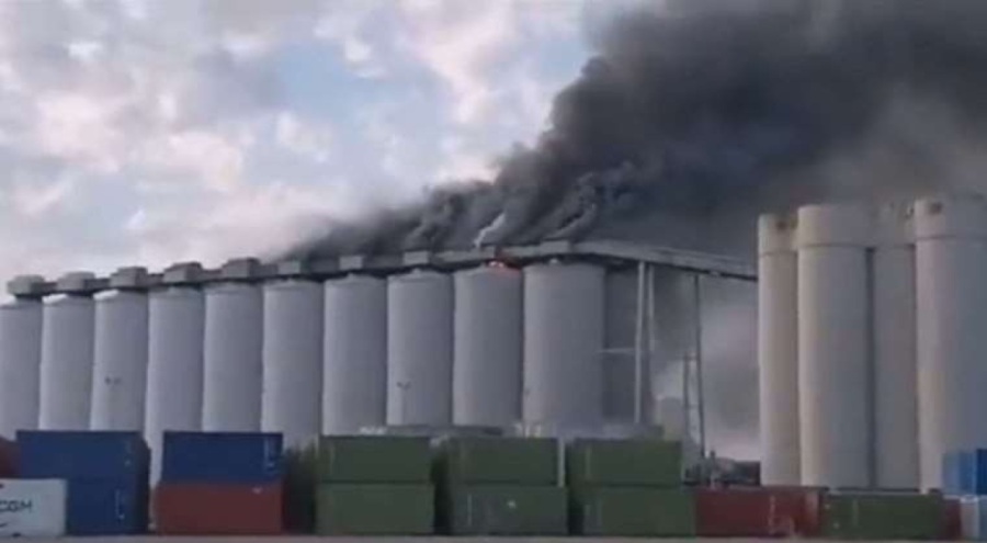 Fransa'da buğday silosunda yangın