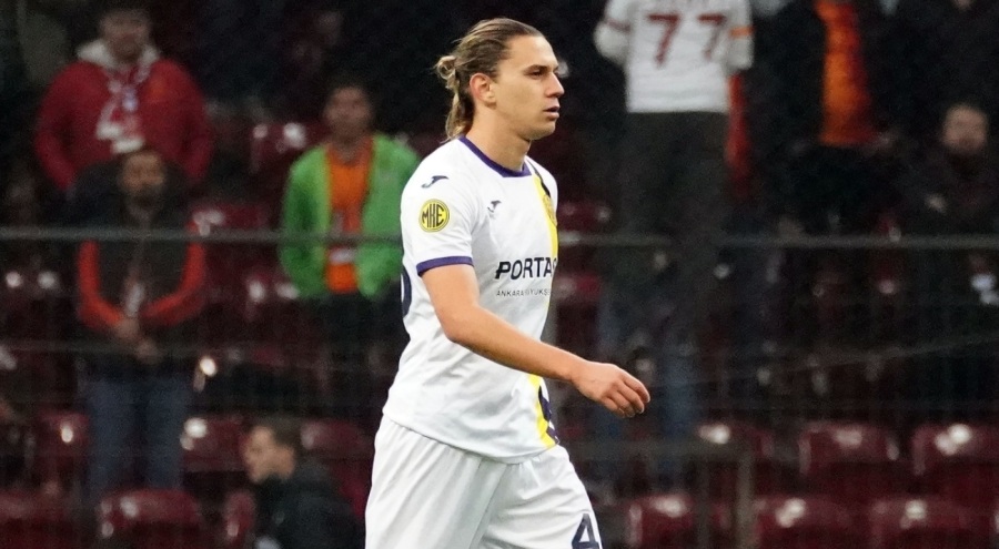 Galatasaray'da Taylan Antalyalı'nın sözleşmesi 3 yıl uzatıldı