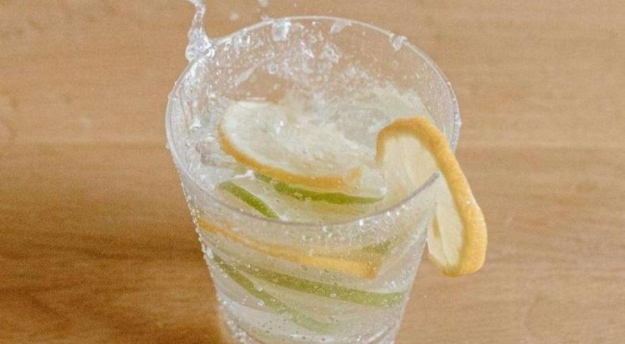 Aşırı maden suyu tüketimi vücut sağlığını bozuyor!