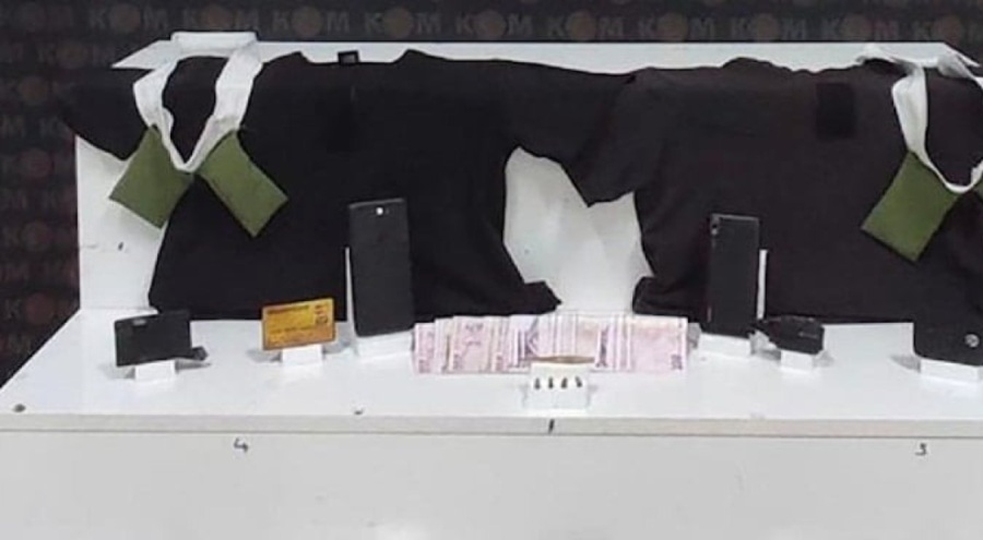 Ehliyet sınavında kameralı kopyaya suçüstü