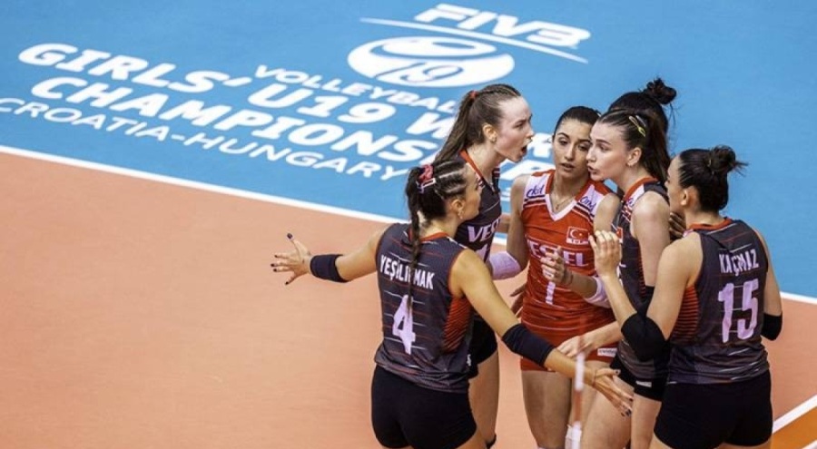 U19 Kız Voleybol Milli Takımı, Dünya Şampiyonası'nda finalde