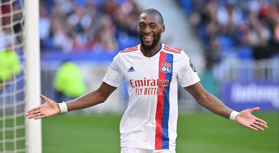 Fenerbahçe'ye Ekambi'den kötü haber geldi!