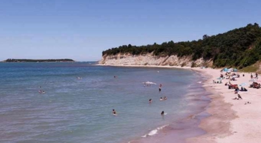 Kaymakamlık kararıyla Sakarya'da denize girmek yasaklandı