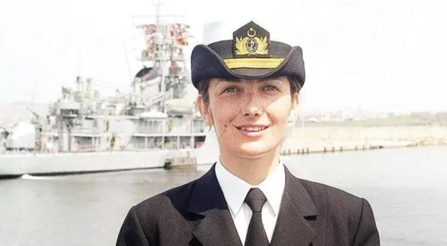 İlk kadın amiral Gökçen Fırat'ın görevi açıklandı