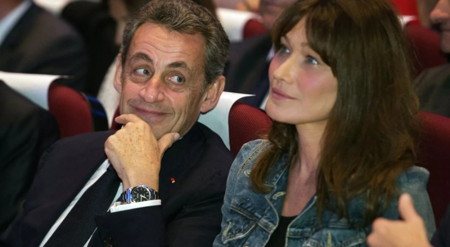 Eski cumhurbaşkanı Sarkozy'nin tatil görüntüleri olay oldu