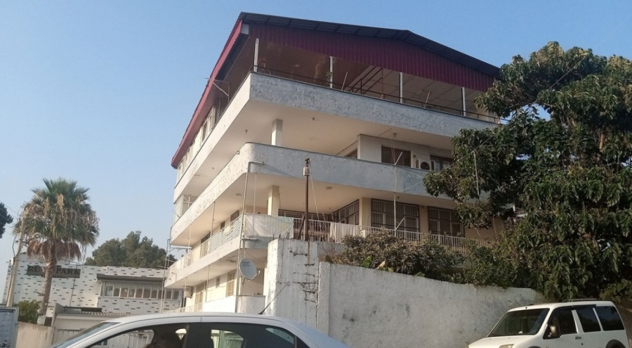 Adana'da kendini avukat olarak tanıtan kişiyi bıçakla öldürüp intihar etti