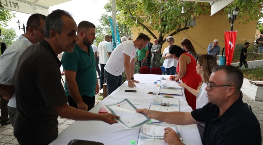 Nilüfer'in Gökçe mahallesinde tapu sevinci