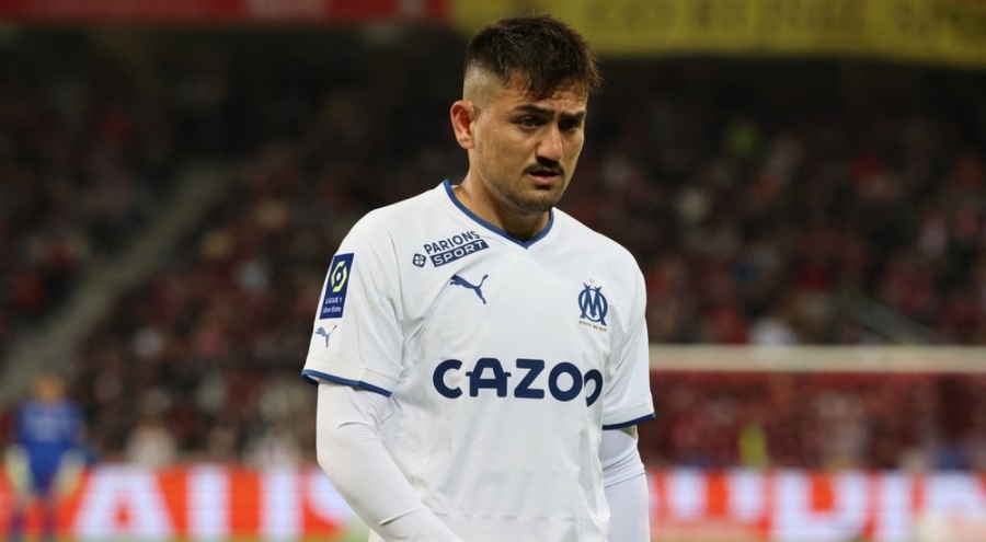 Cengiz Ünder resmen Fenerbahçe'de