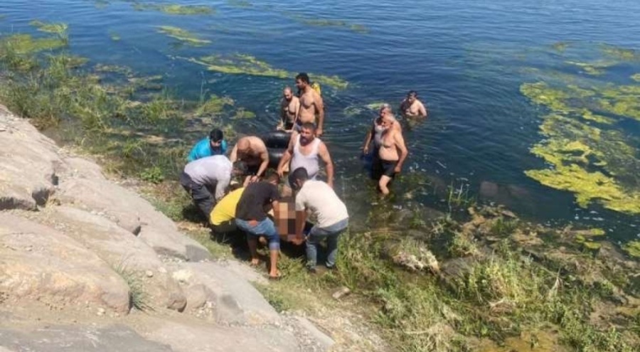 Fırat Nehri'ne giren baba ile oğlu boğuldu