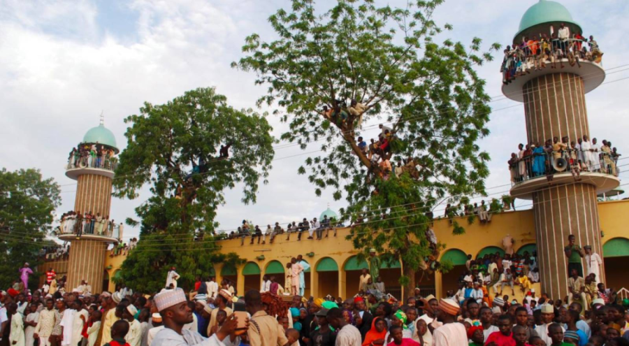 186 yıllık tarihi cami çöktü: Çok sayıda ölü ve yaralı