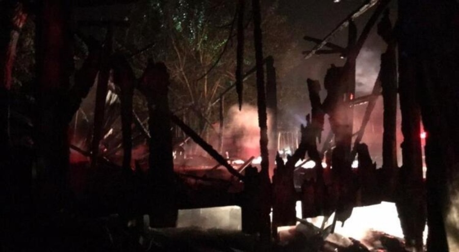 İki ev ve iki depo yandı! Kundaklandığı iddiası