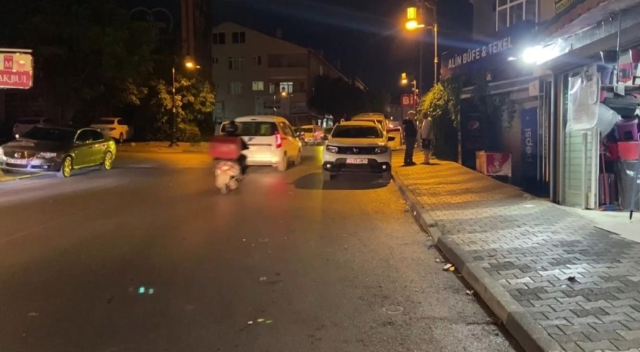 İstanbul'da tekel bayi önünde silahlı saldırı! 3 yaralı