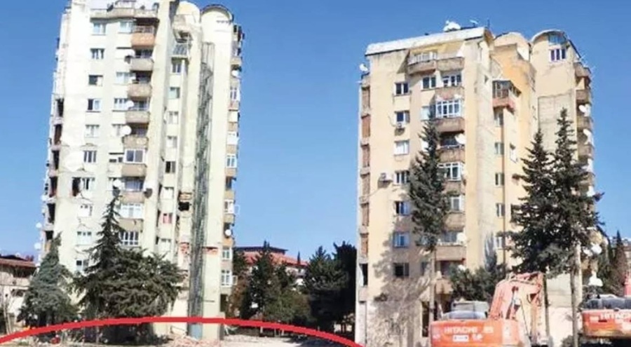 48 yıllık karbon bina yıkıldı