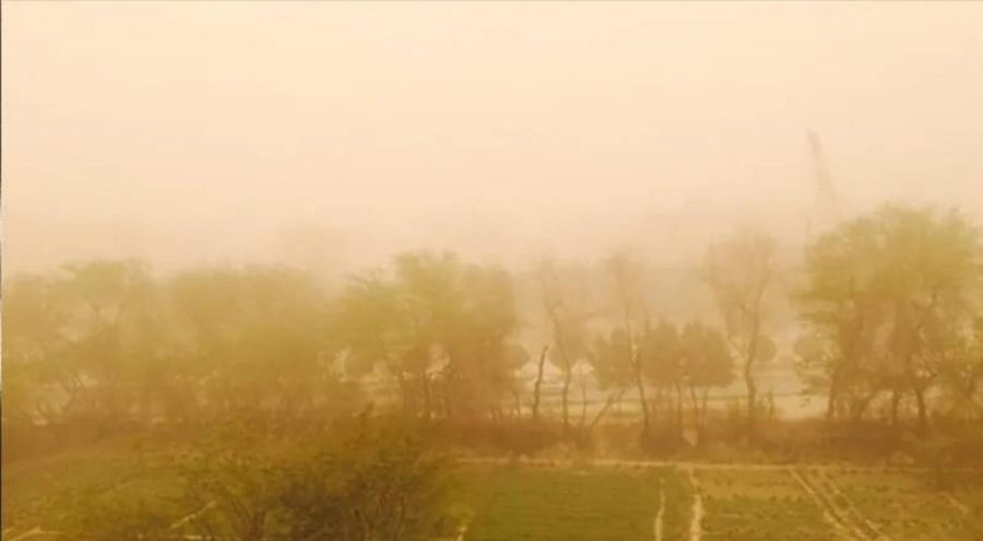 İran'daki kum ve toz fırtınasından yüzlerce kişi etkilendi