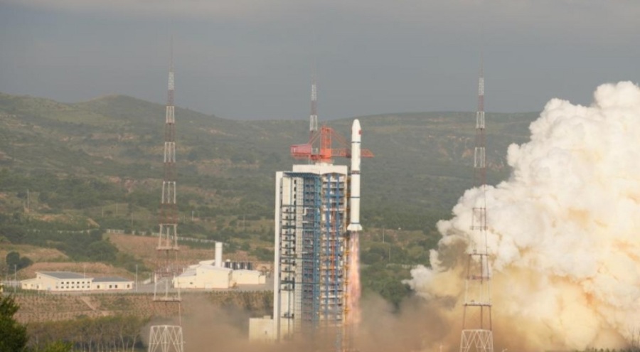 Çin, afetleri takip etmek için gözlem uydusu fırlattı!