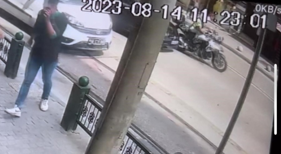Bursa'da kadın sürücü trafik polisine çarptı