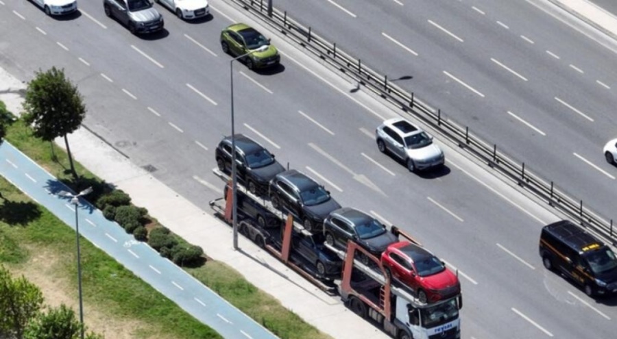 Togg yüklü tırlar İstanbul'a geldi