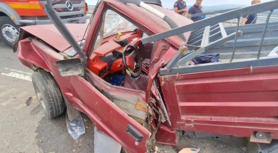 Kuzey Marmara Otoyolu'nda kamyonet zincirleme kazaya neden oldu