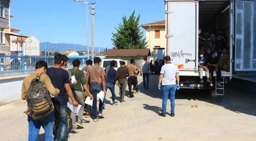 Tokat'ta 50 göçmen yakalandı