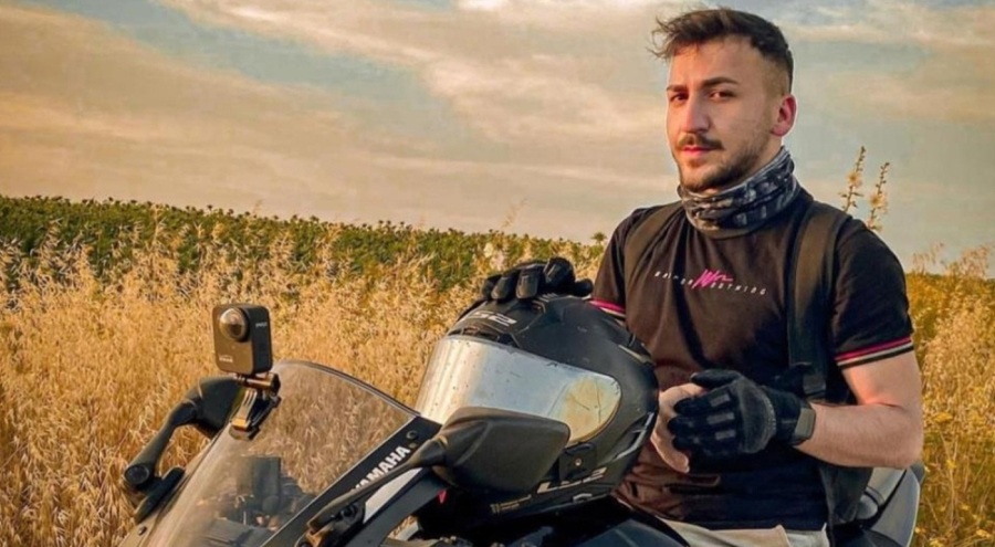 Sosyal medya fenomeni, motosikletiyle köpeğe çarptığı kazada hayatını kaybetti