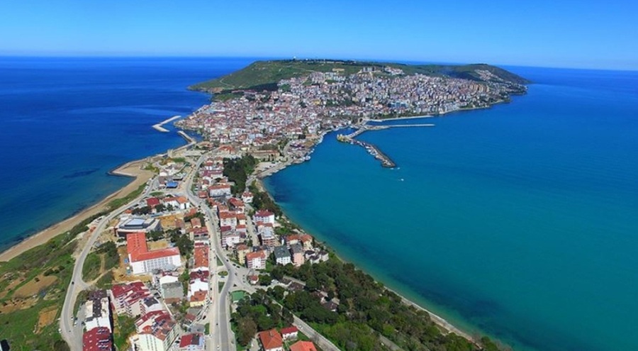Kötü hava koşulları ve akıntı nedeniyle Sinop'ta denize girmek yasaklandı