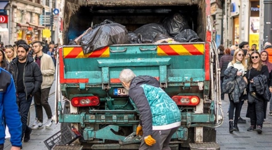 İstanbul'da çöp transfer işçileri greve gidiyor