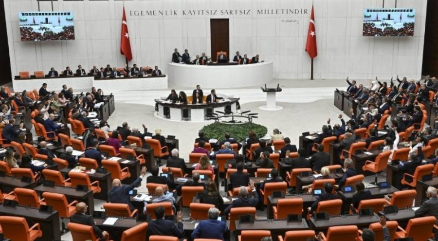 Kamuda mülakatın kaldırılması için hazırlanan yasa teklifi Meclis'te