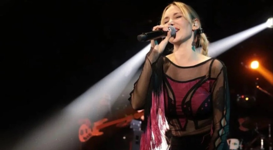 Şarkıcı Gökçe'nin Tekirdağ konseri iptal edildi