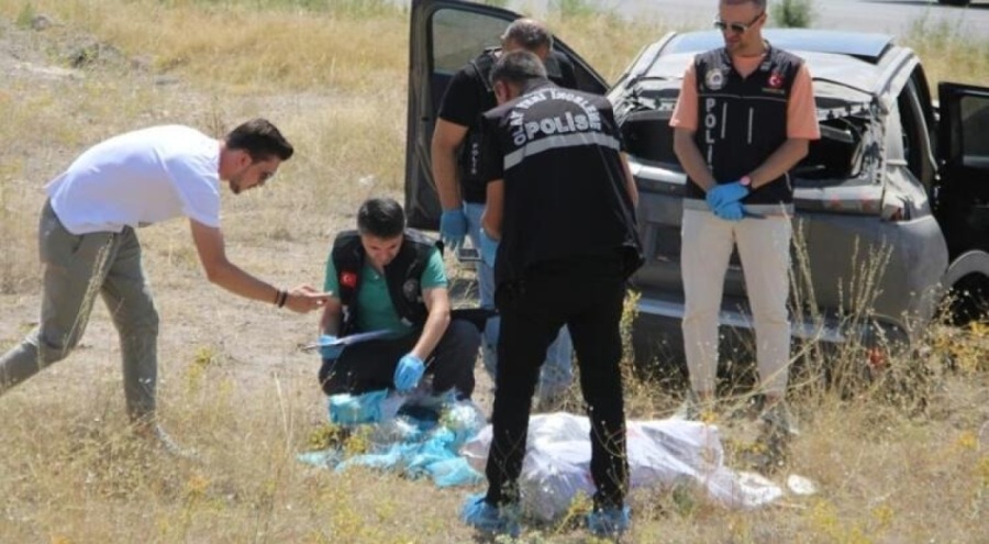 Polisten kaçan otomobilde 25 milyon TL değerinde uyuşturucu bulundu