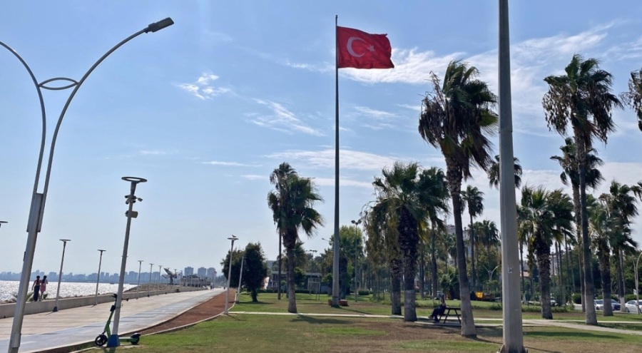 Termometreler 38 dereceyi gösterdi, nem oranı yüzde 70'e çıktı!