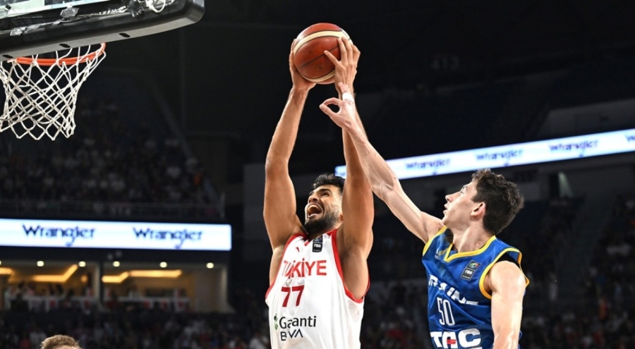 A Milli Erkek Basketbol Takımı grubu lider bitirdi