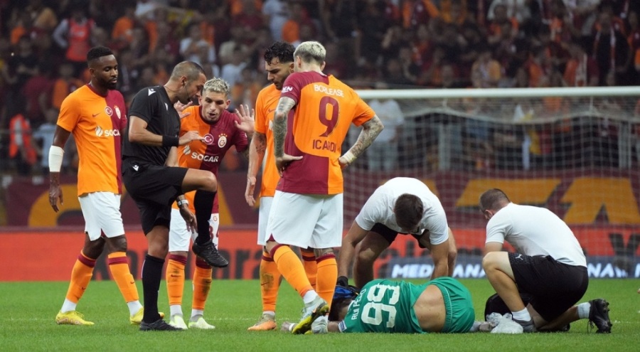 Lucas Torreira, play-off maçlarında cezalı duruma düştü