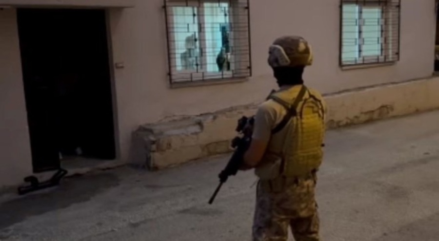 Uyuşturucu satıcılarına şafak operasyonu