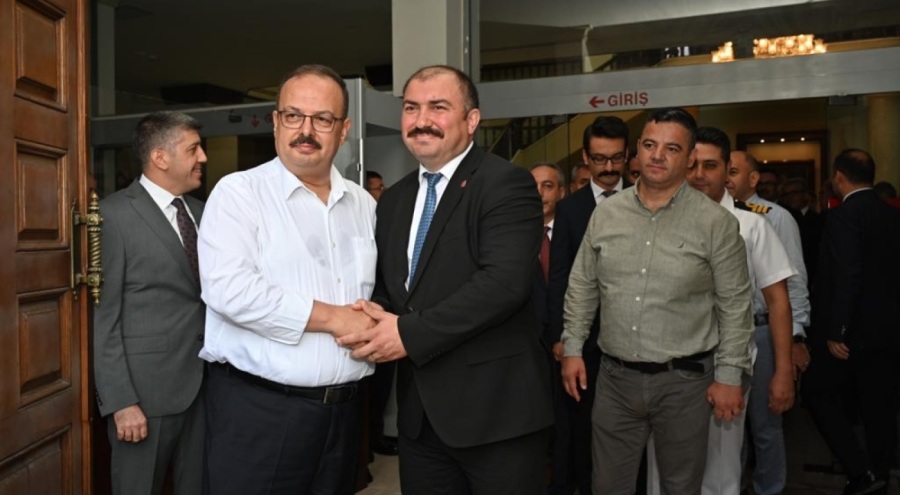 Aydın Valiliği'ne atanan Yakup Canbolat Bursa'dan uğurlandı