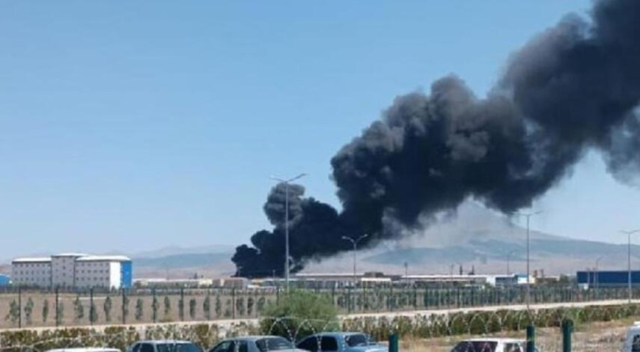 Aksaray'da geri dönüşüm tesisinde yangın çıktı!