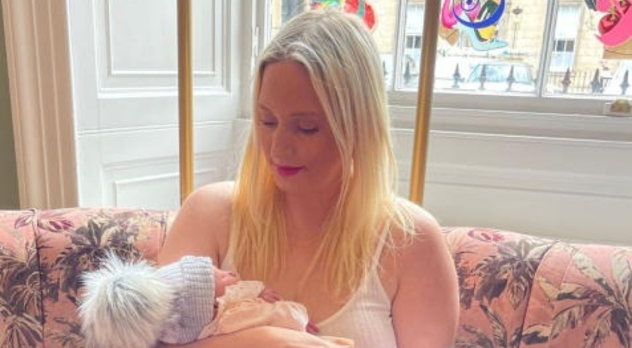 OnlyFans modeli 34 yaşında büyükanne oldu