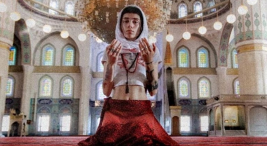 Kocatepe Camisi'nde moda çekimiyle ilgili haberlere erişim engeli