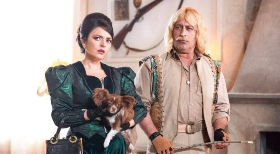 Cem Yılmaz, Ezgi Mola'yı Instagram'da takipten çıktı