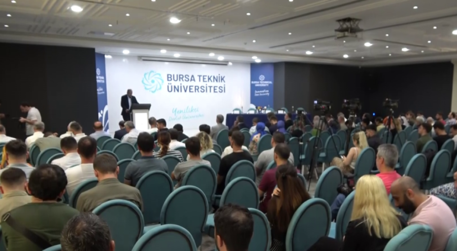 BTÜ'de 'Depremin Sosyal Etkileri' paneli yapıldı