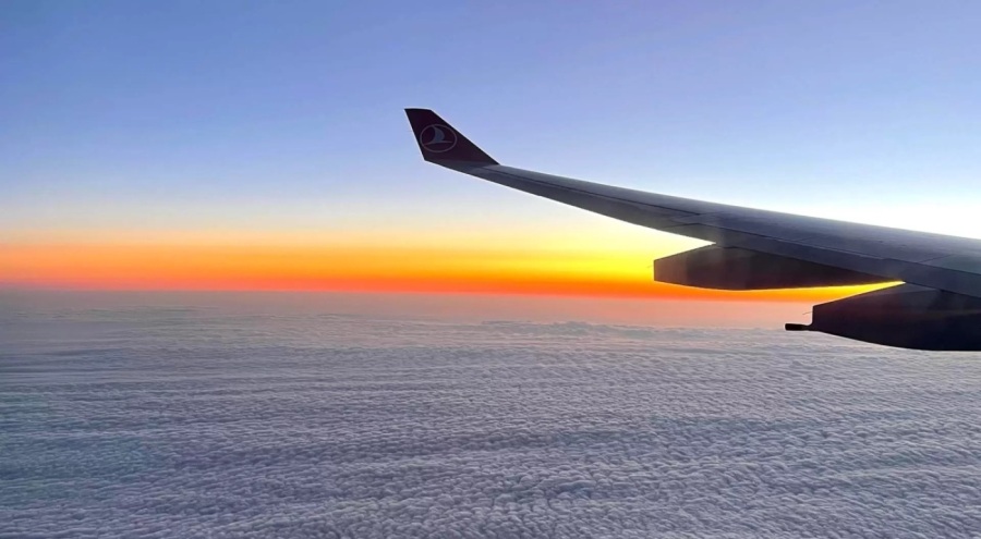 Özel yolcu uçağı düştü: Çok sayıda ölü