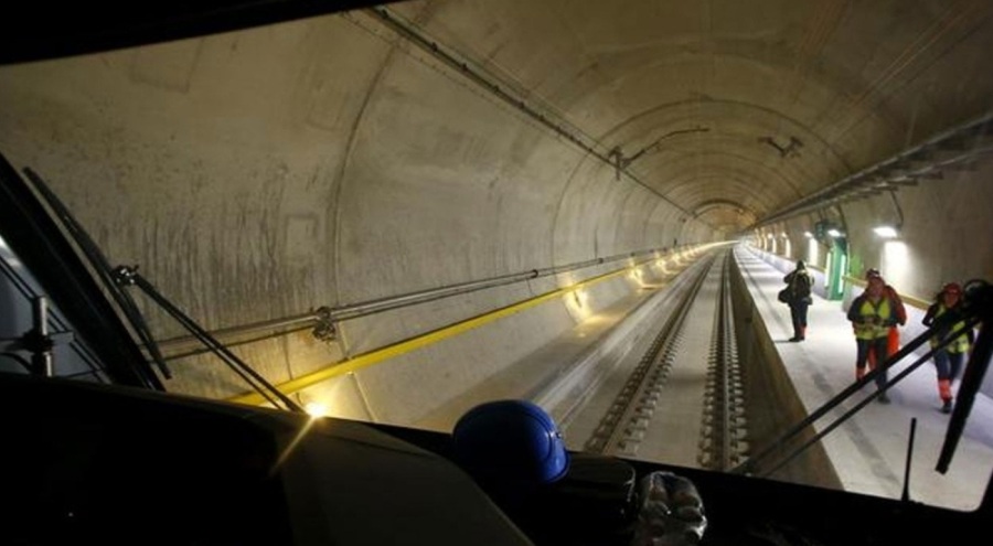 Dünyanın en uzun demir yolu tüneli, aylarca kapalı kalacak