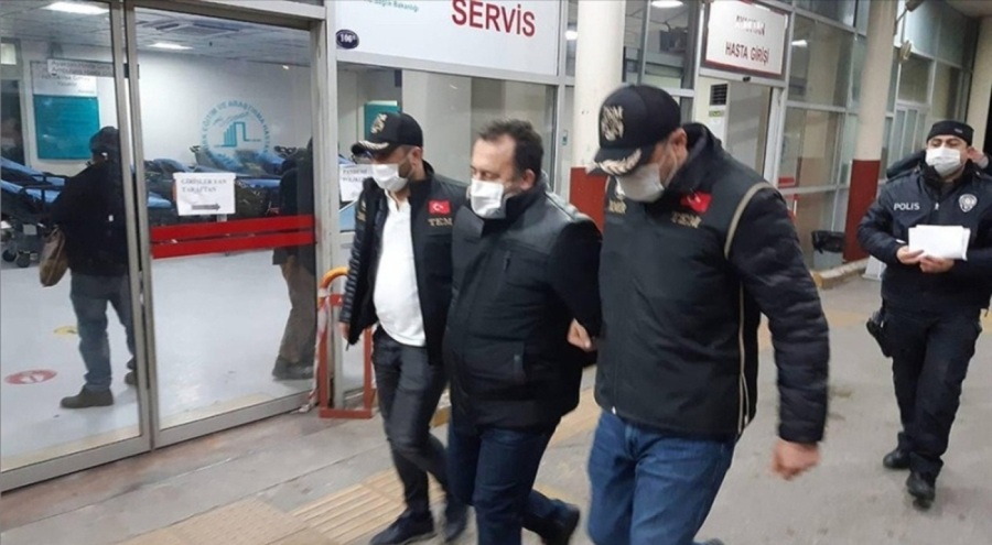 İzmir'de FETÖ operasyonu: 20 kişi yakalandı
