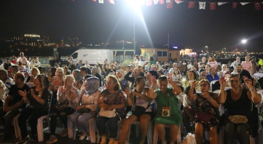 Bursa'da "Barış Abi Hatırasıyla 7'den 77'ye Adam Olacak Çocuk ve Barış Manço Şarkıları" konseri