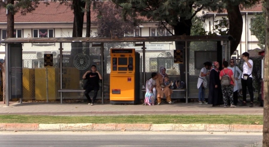 Bursa'da ilk akıllı durak hizmete girdi