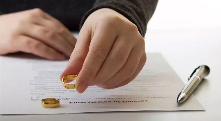 Yargıtay eşten habersiz misafir çağırmayı suç saydı