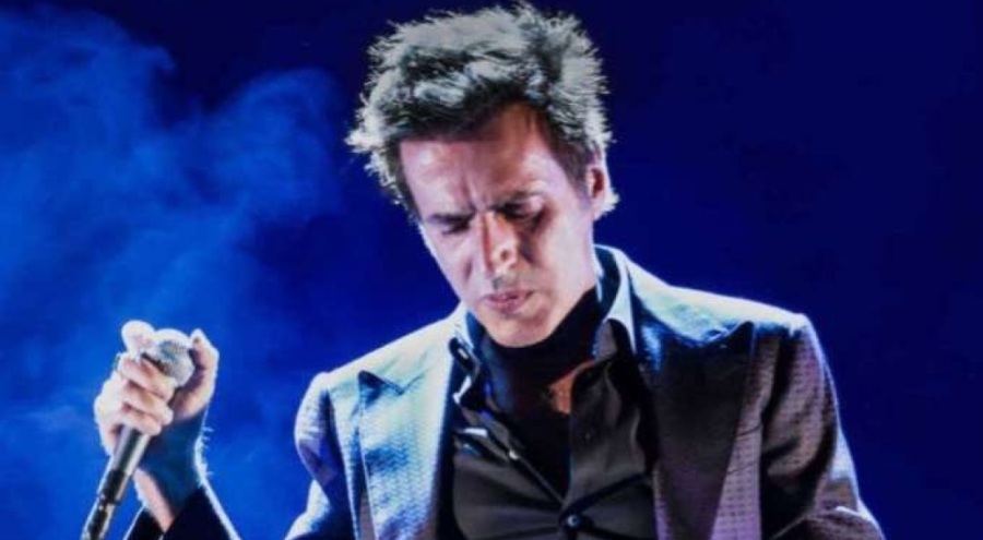 Teoman yeni parçasını Necip Fazıl Kısakürek'e adadı